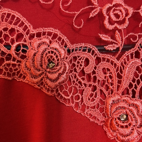 Red LONG SLEEVE MOCKNECK SHIRT - Picture 2 of 5